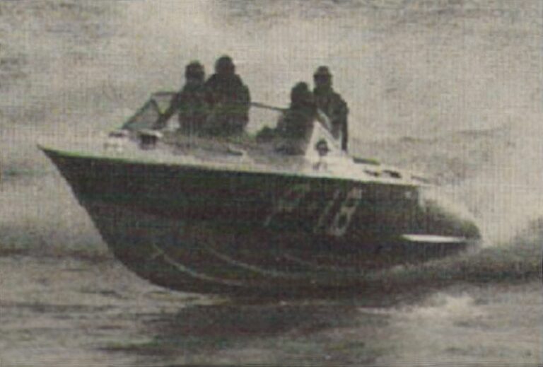 Motorboat P-18